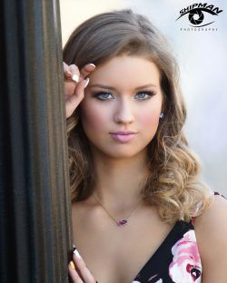 natural light headshot of a high school senior girl