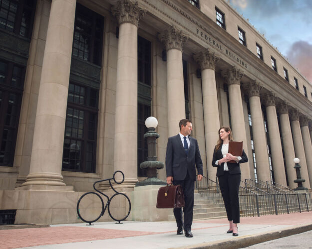 Attorney commercial _HR rou handheld_AC5A0448