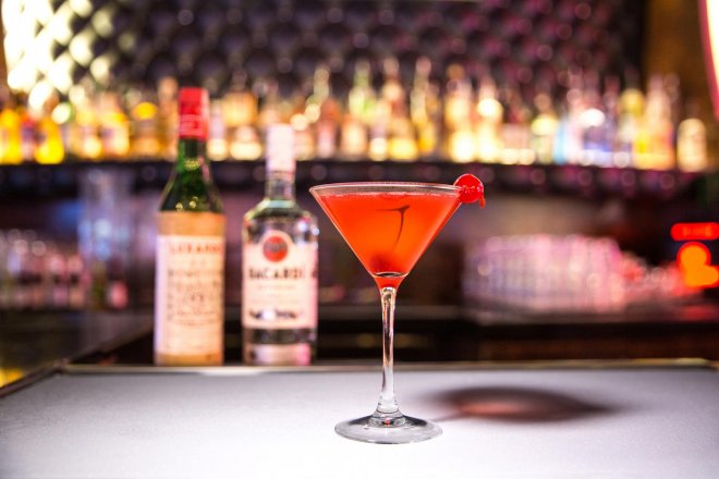 beverage commercial photography at the Hard Rock Center Bar